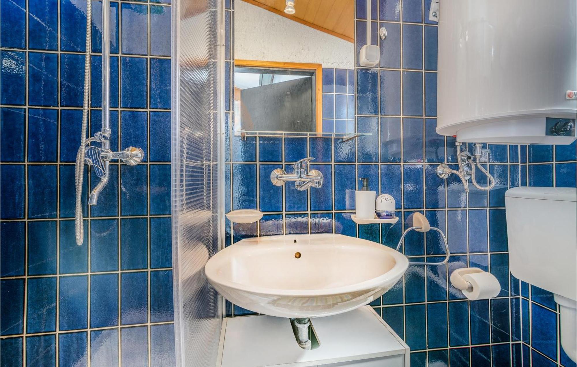 2 Bedroom Gorgeous Home In Baska Экстерьер фото