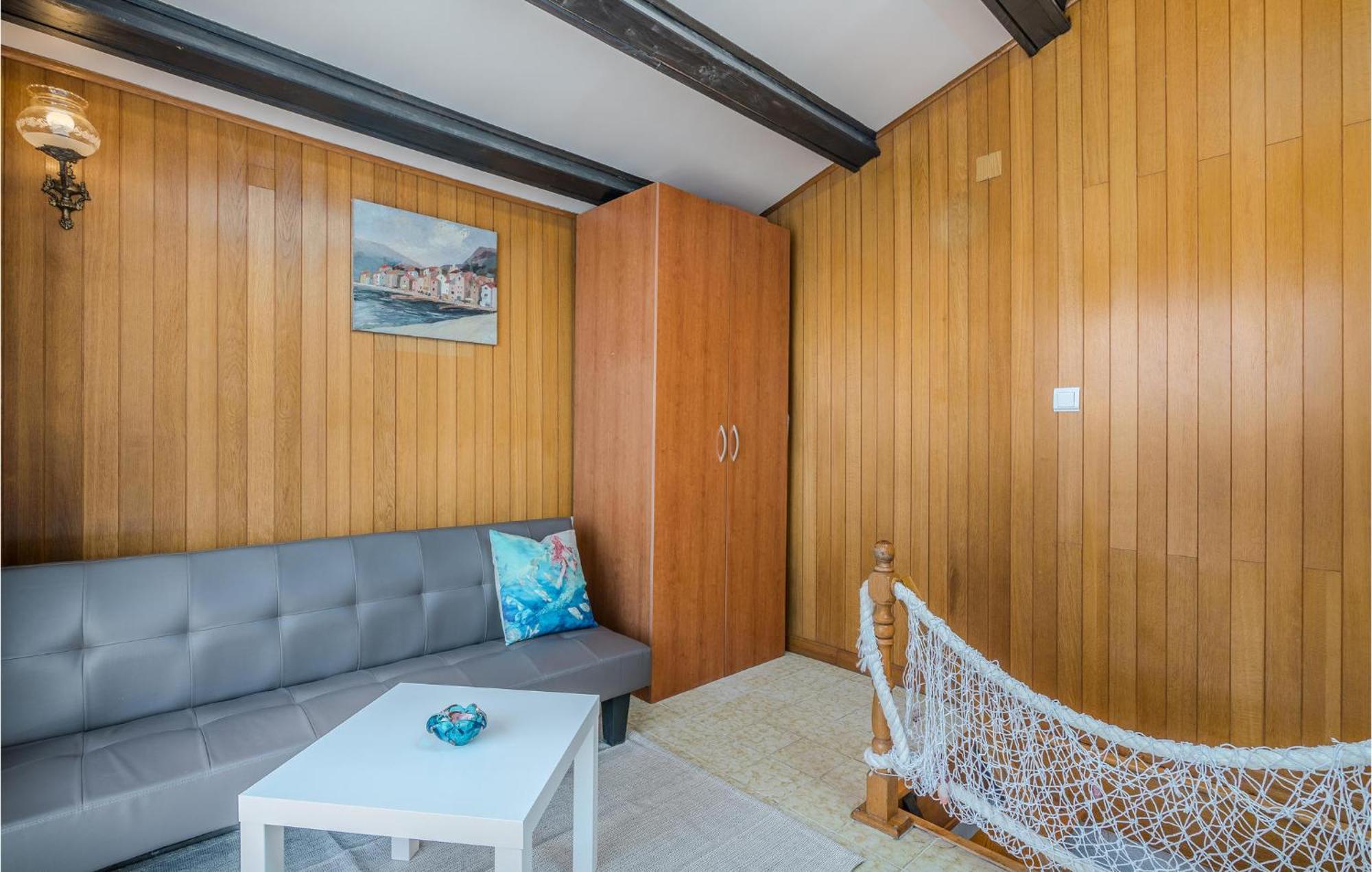 2 Bedroom Gorgeous Home In Baska Экстерьер фото