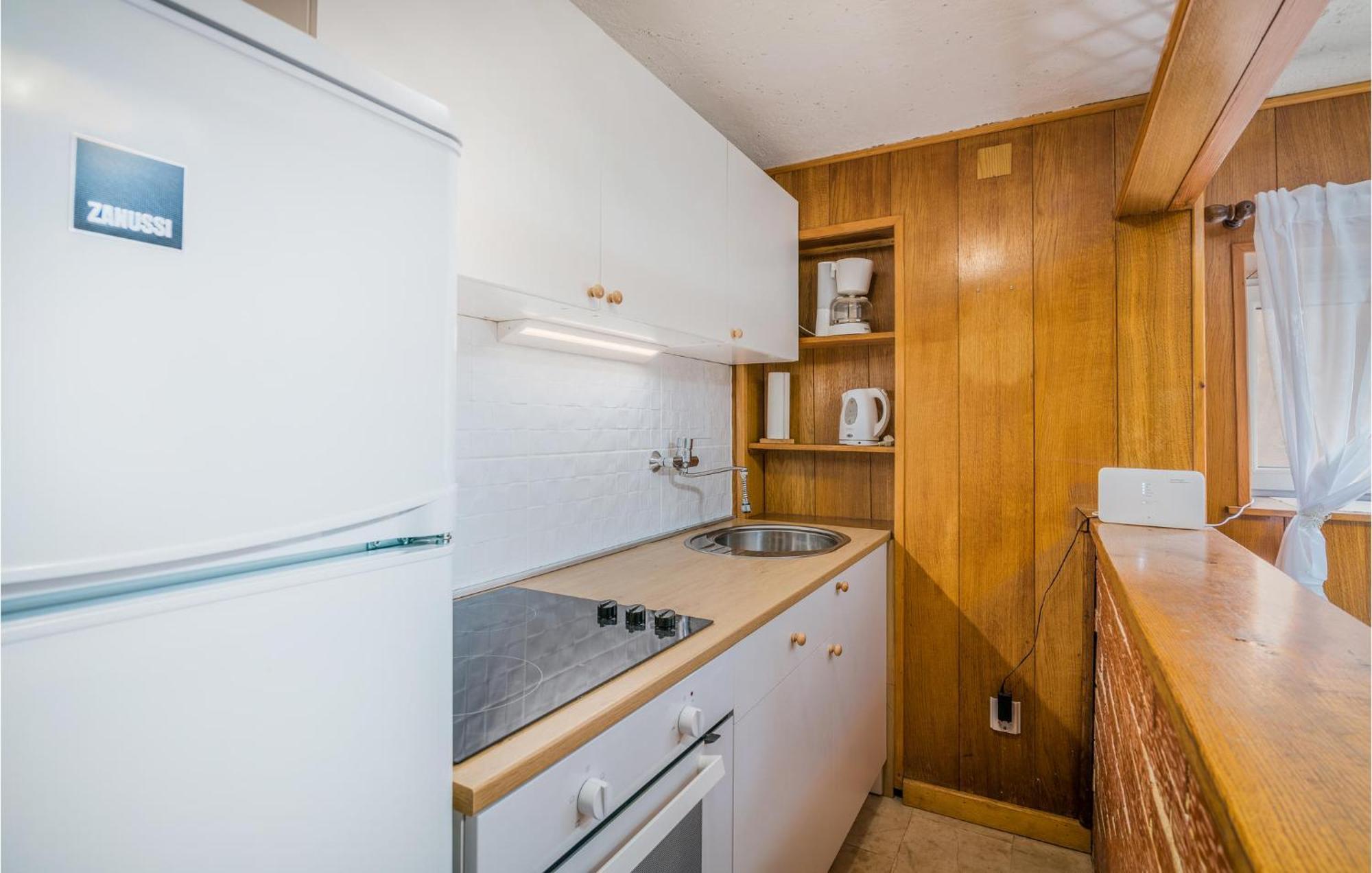 2 Bedroom Gorgeous Home In Baska Экстерьер фото